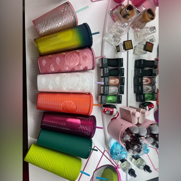 Starbucks Tumblers Bundle - Picture 1 of 4
